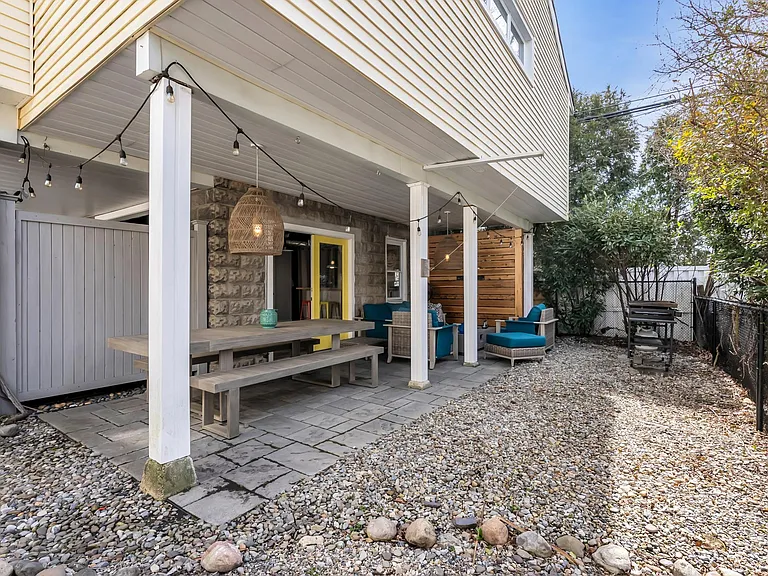 308 Hume St — Photo 7