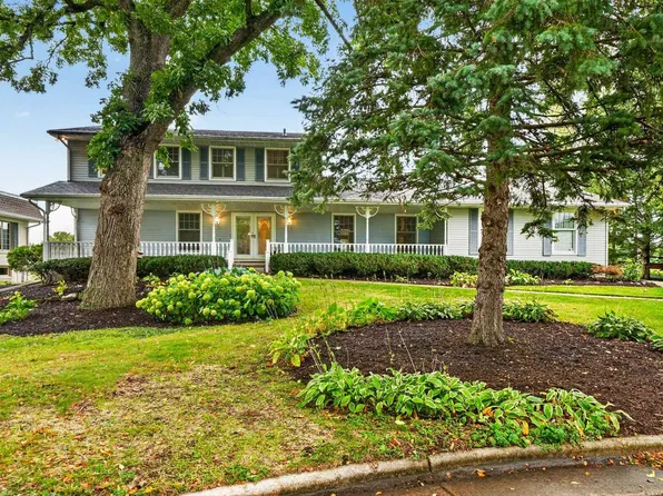1542 Comanche Gln, Madison, WI 53704