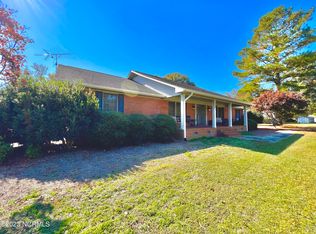 2196 Sarecta Rd, Beulaville, NC 28518