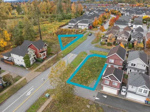 6702 191a St, Surrey, BC V4N 6A4