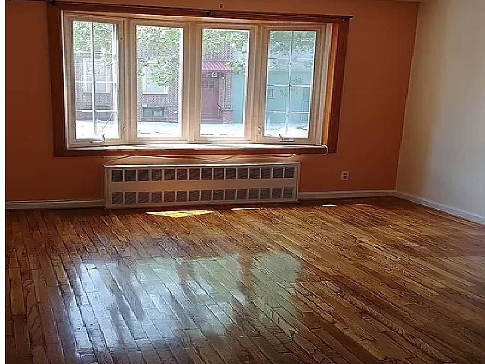 2nd image of 1075 Belmont Ave