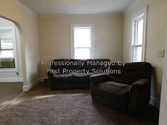 4th image of 119 Fairlawn Ave
