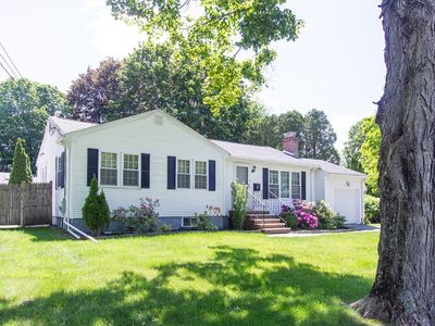 22 Bradford Rd, South Hamilton, MA, 01982