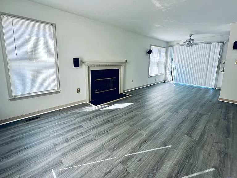 2824 Broadford Ln — Photo 5