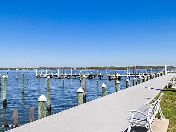 2nd image of 119 Wharfside Drive