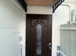 500 E 54th St #B, Hialeah, FL 33013