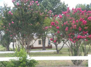 10165 Schuster Ln, Decatur, TX 76234