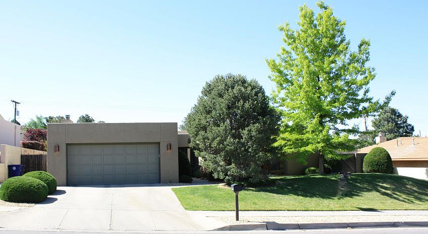 1st image of 13004 Calle De Sandias NE