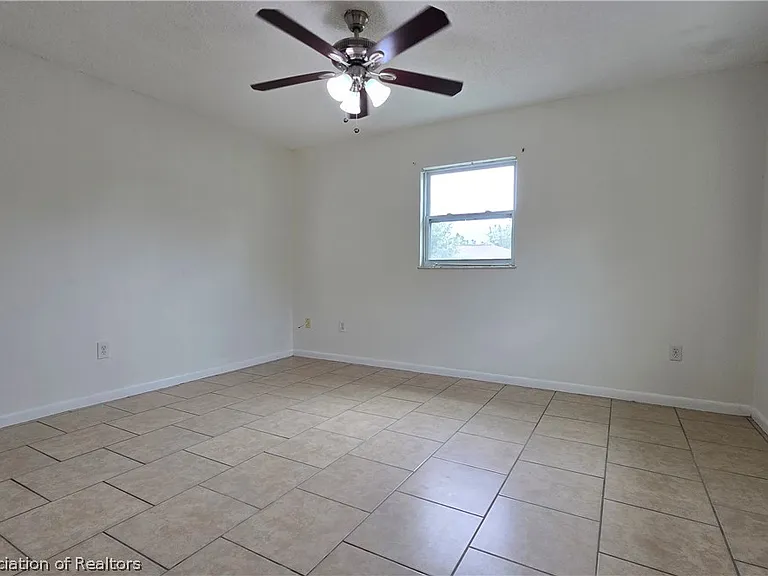 1552 Cedarbrook St — Photo 12