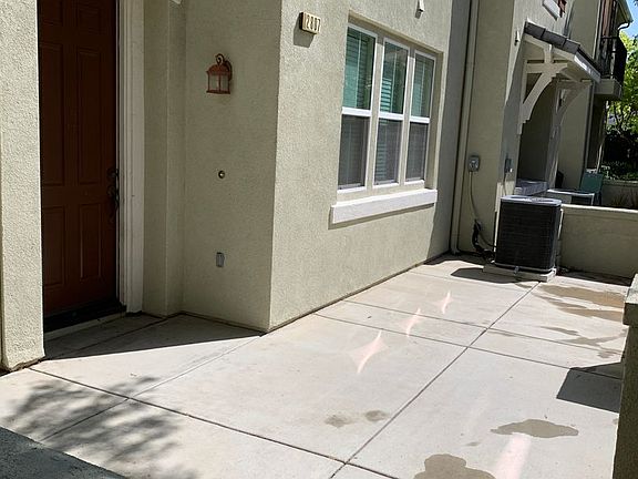 5th image of 1800 E Lakeshore Dr Unit 2807