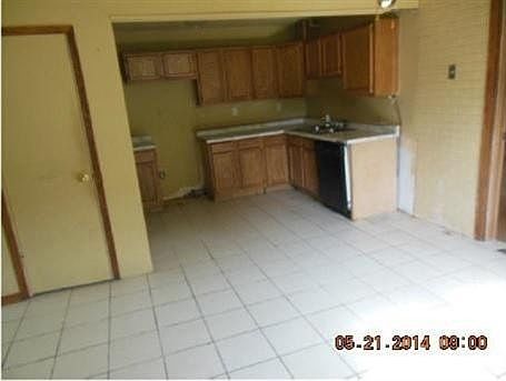 4th image of 7334 Vermillion Dr
