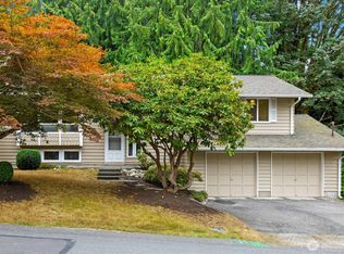 8820 194th St SW, Edmonds, WA 98026