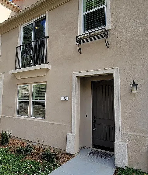 433 Castiano St — Photo 23