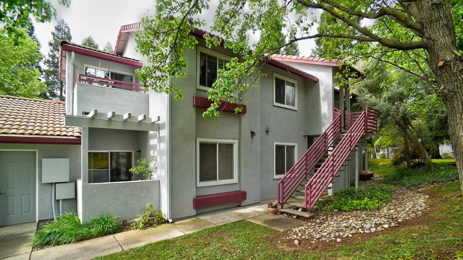 7311 York Town Pl Unit 807 photo 1