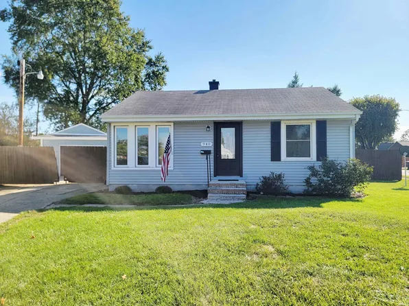 940 Fairway St, South Bend, IN 46619