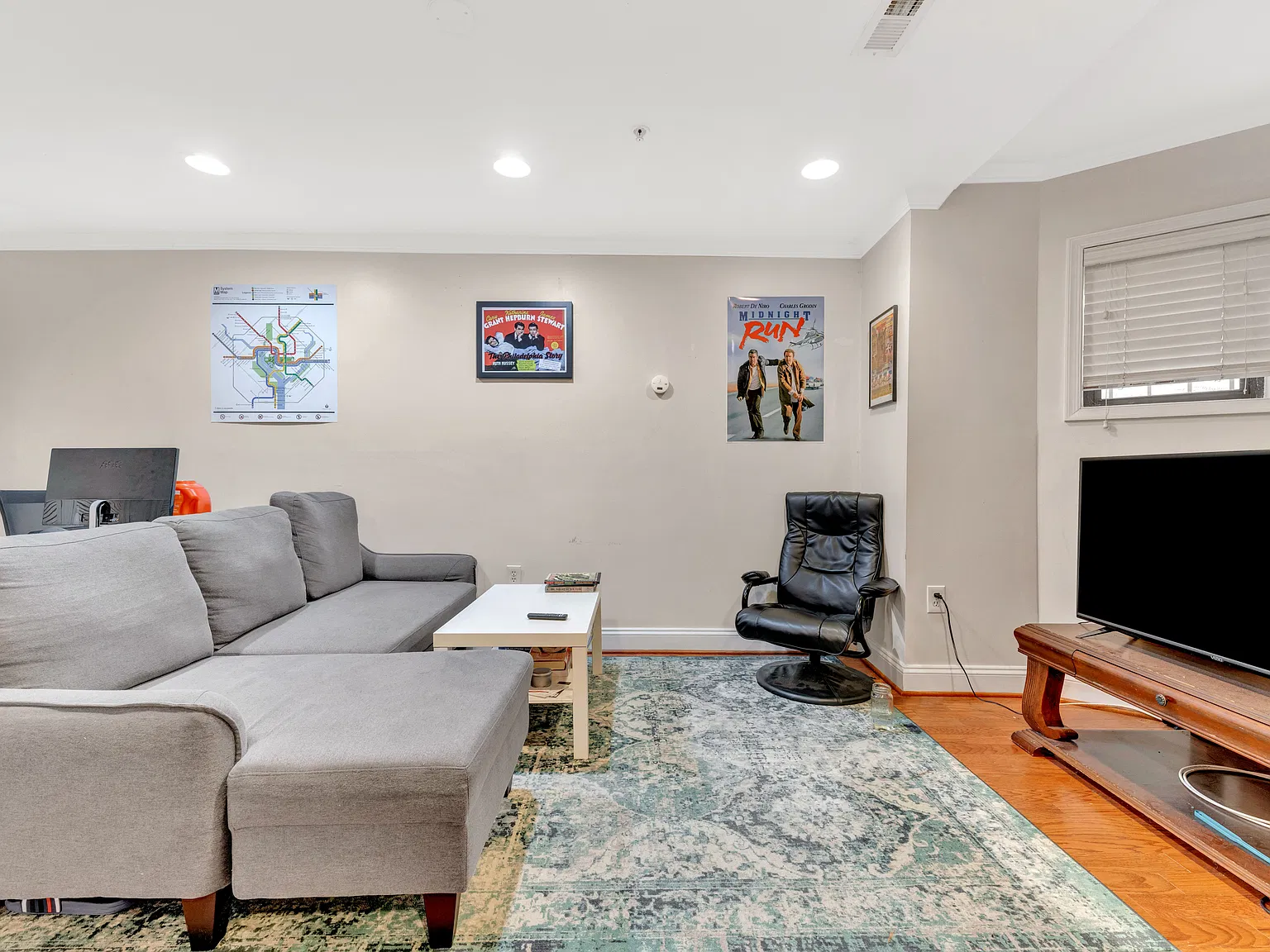 2 bed, $2,350 — Photo 2