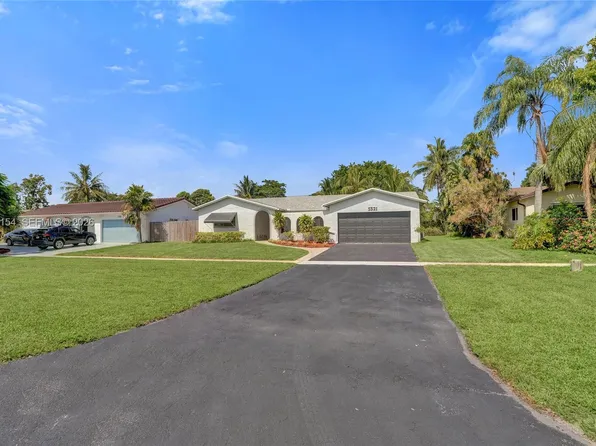 5321 SW 90th Ave, Cooper City, FL 33328