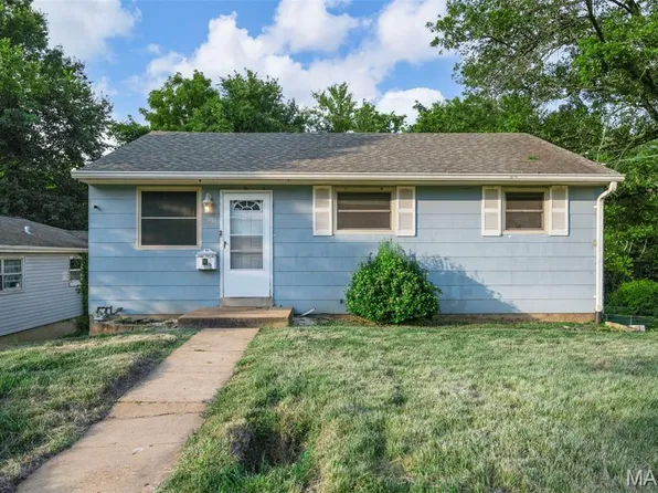 8216 Brenner Ave, Saint Louis, MO 63114