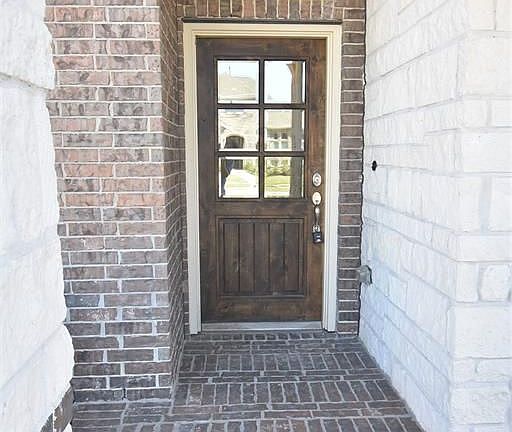 2nd image of 2526 Deerwood Heights Ln