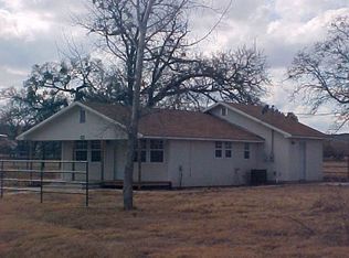 115 S Memory Ln, Evant, TX 76525