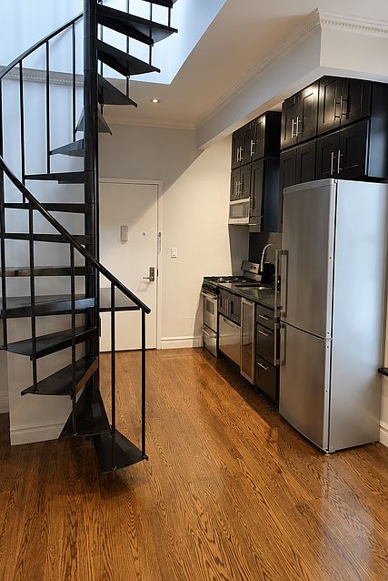 1st image of 209 E 25th St APT 5A