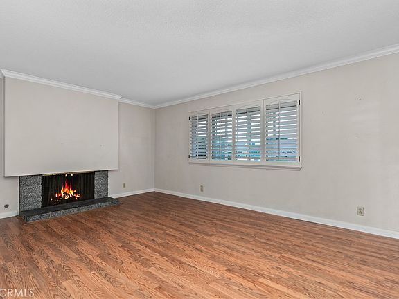 3rd image of 16052 Waltz Cir
