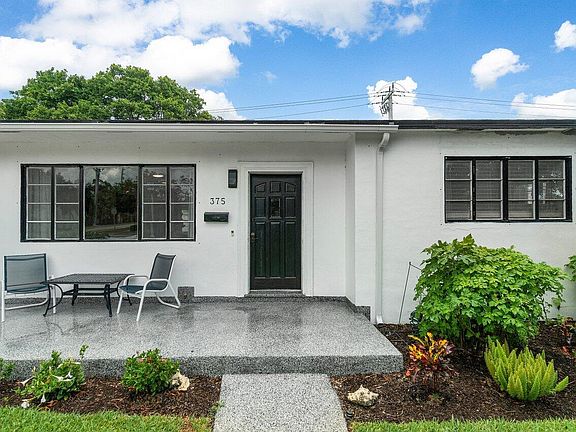 3rd image of 375 Forest Hill Boulevard