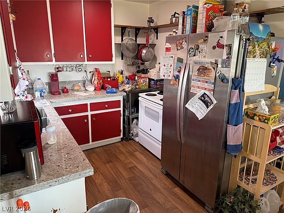 2nd image of 4988 Sandra Rd