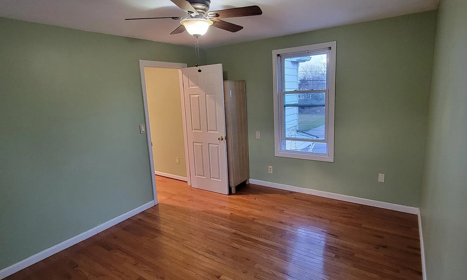 3 bed, 1100 sqft, $2,800 — Photo 1