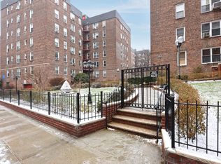 67-07 Yellowstone Blvd APT 6B, Forest Hills, NY 11375