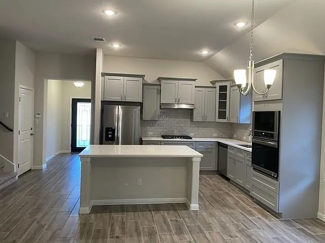417 Bright Star Ln — Photo 6