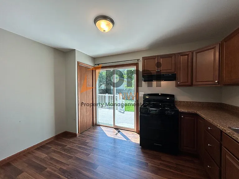 3 Walnut Pkwy — Photo 6