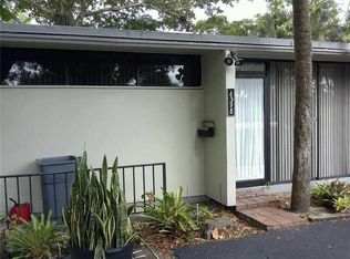 6398 Miami Lakes Dr E, Miami Lakes, FL 33014