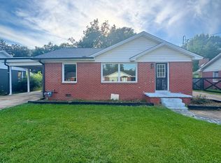 2135 Long St, Grenada, MS 38901