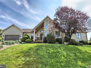 230 Berkstone Cir, Harrisburg, PA 17112