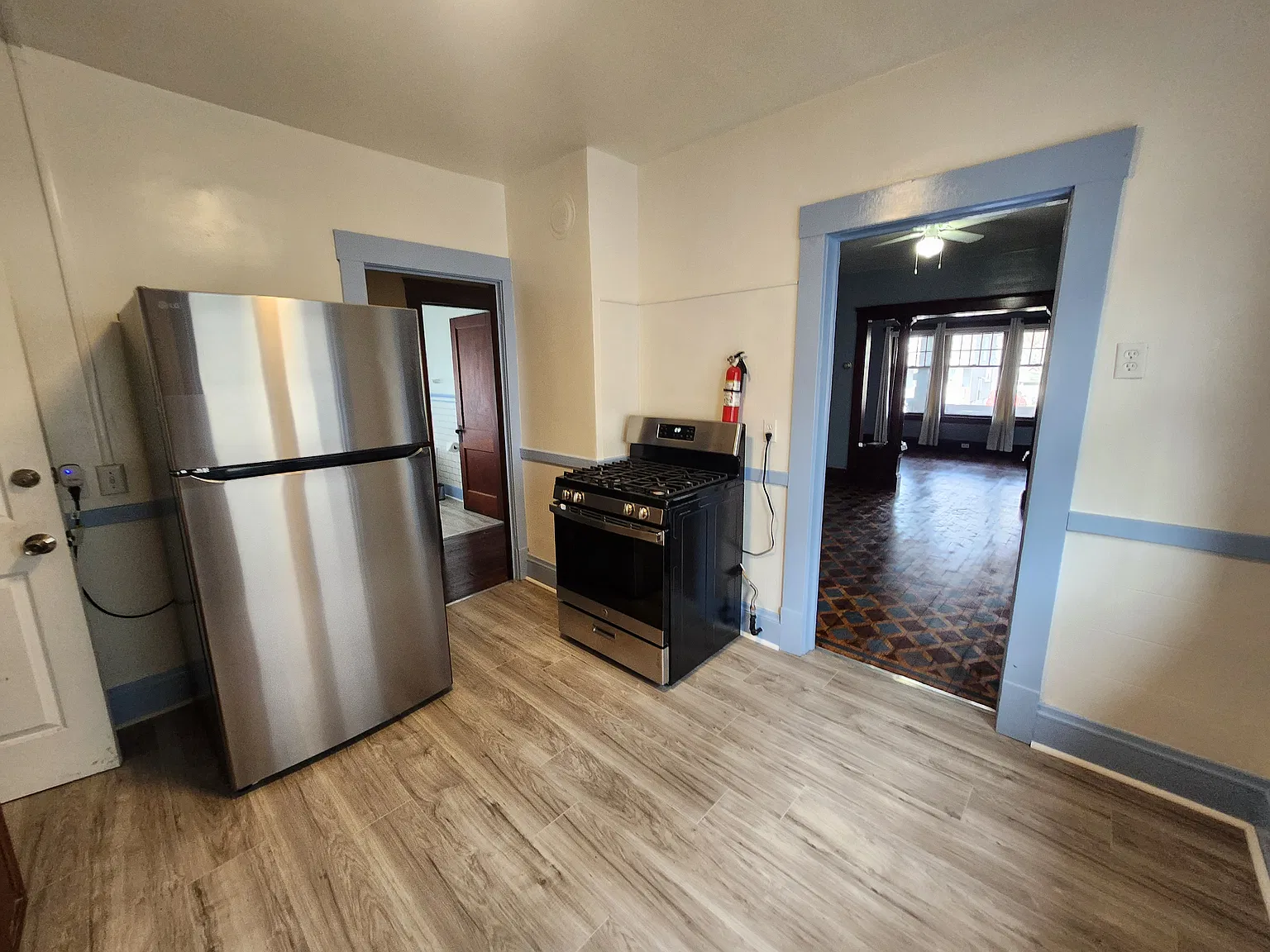 3511 Behrwald Ave — Photo 3