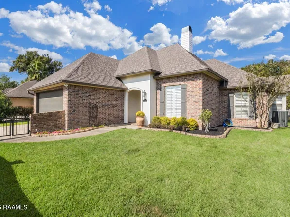 110 Hollow Green Dr, Lafayette, LA 70508