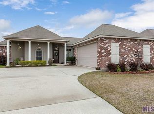 28313 Lake Salvador Dr, Livingston, LA 70754