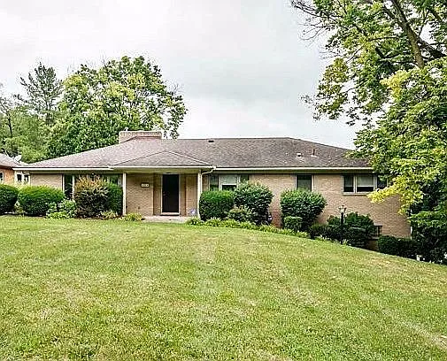 2251 Belmont Rd photo 1