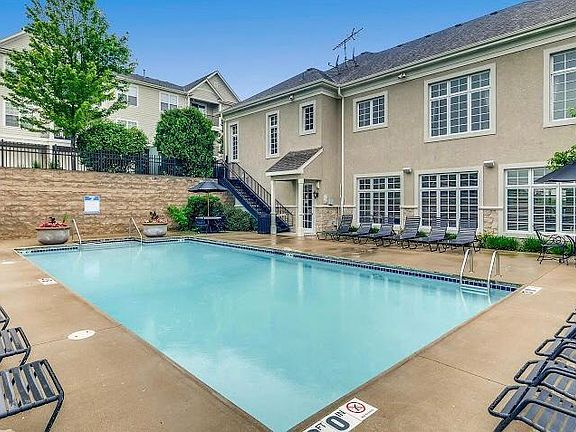 4th image of 857 Sanctuary Dr APT 204A