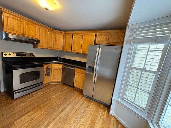 4th image of 2909 Piney Grove Ct