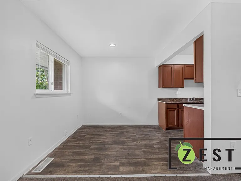 16217 Greenfield — Photo 11