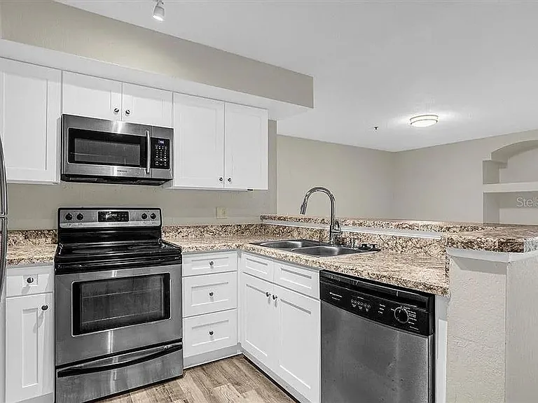 7210 Westpointe Blvd #1323 — Photo 3