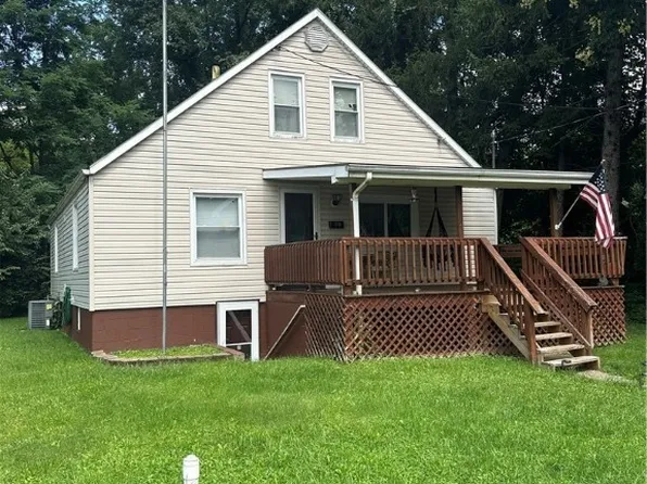 1736 Globe St, East Liverpool, OH 43920