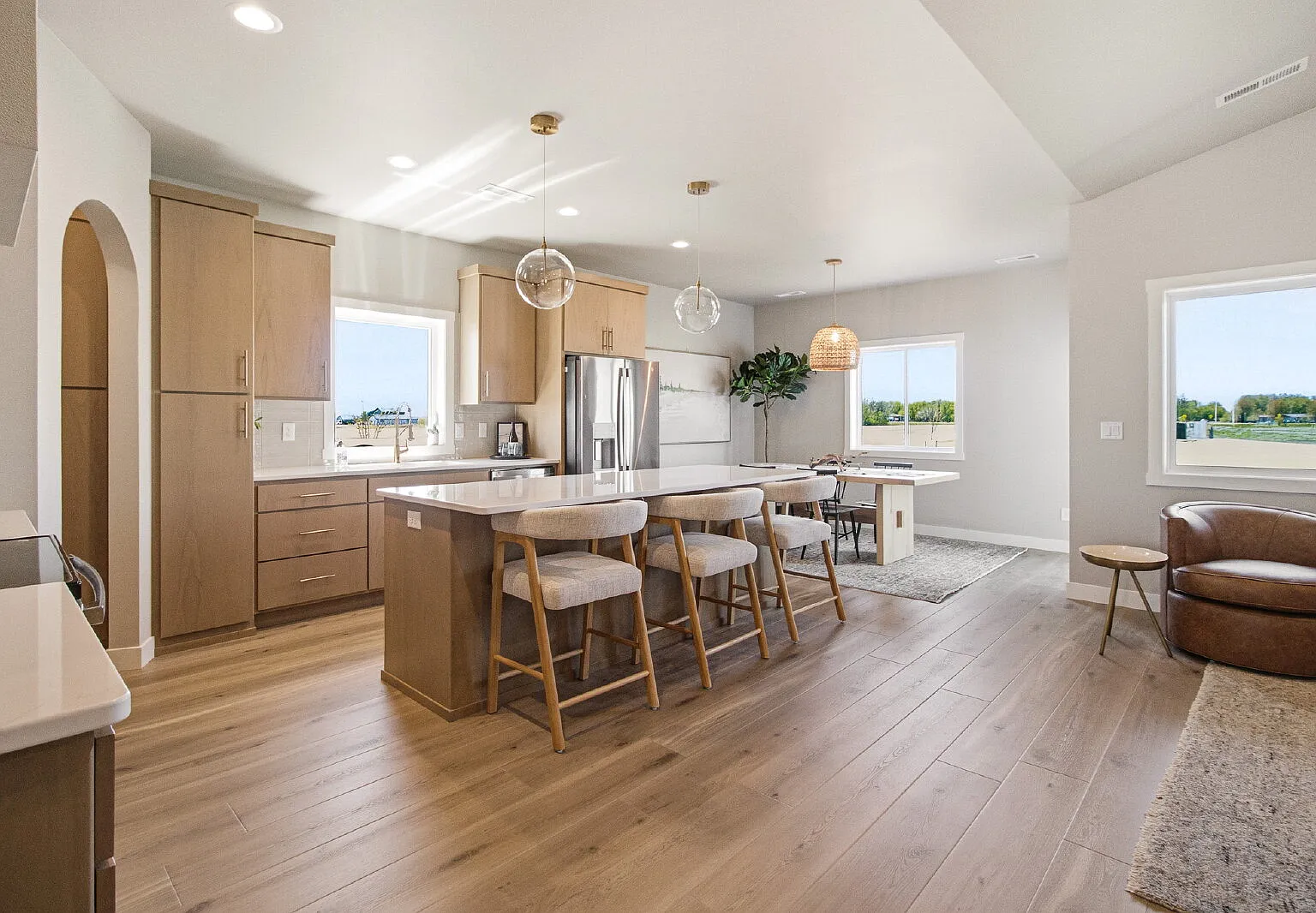 2 bed, 2.0 bath, 1485 sqft, $2,200 — Photo 2