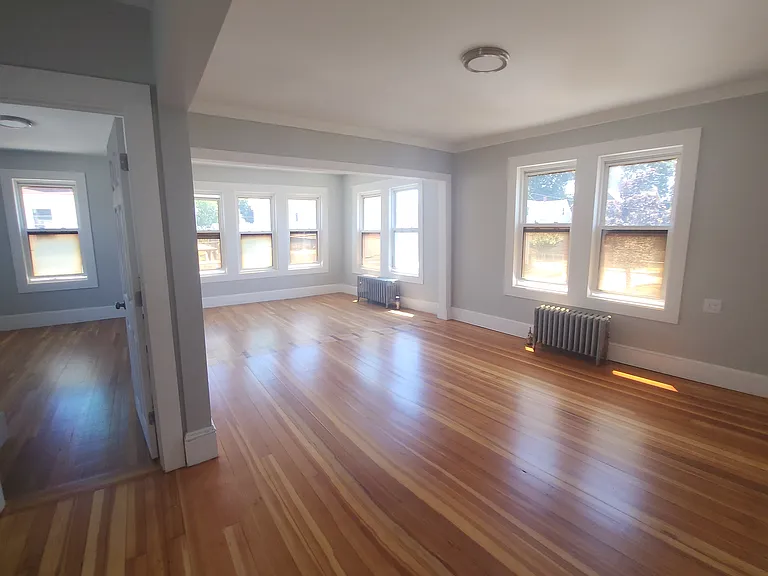 12 Hazelwood St #2 — Photo 5