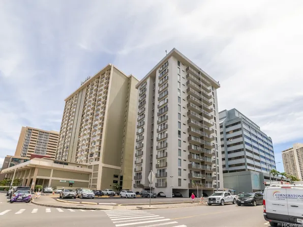 731 Amana St APT 303, Honolulu, HI 96814