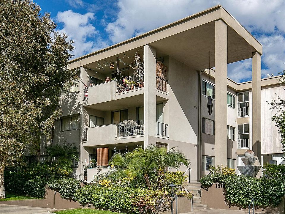 1st image of 1810 Ramona Ave APT 26