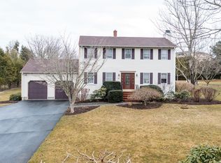 15 Spring Hill Rd, Dartmouth, MA 02747