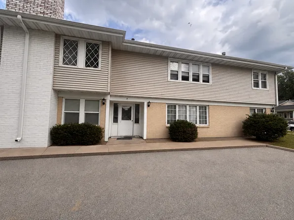 1716 D Ave NE | D Avenue Apartments, 1716 D Ave NE #B3, Cedar Rapids, IA 52402
